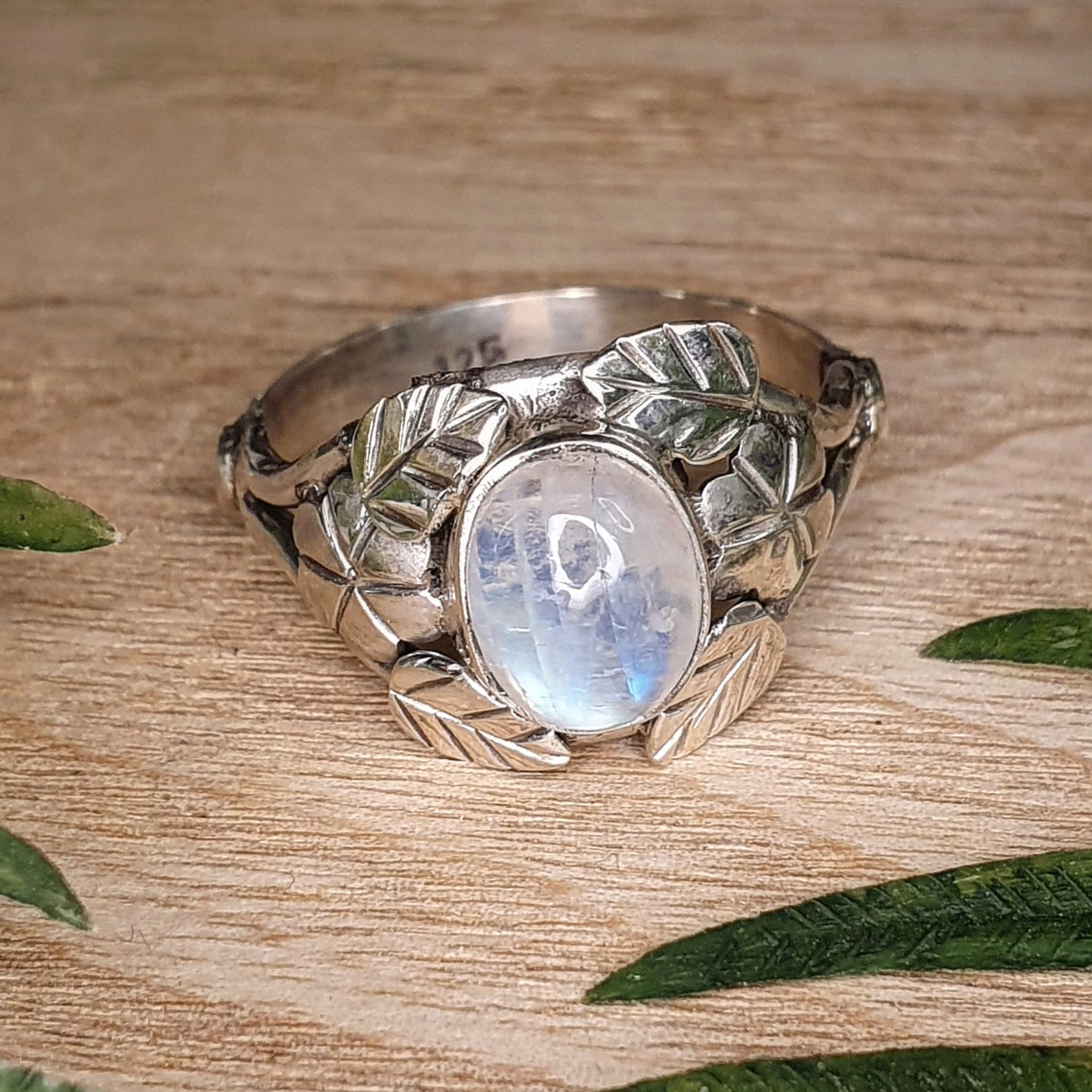 Moonstone Ring - Size 8.5 (mx042)