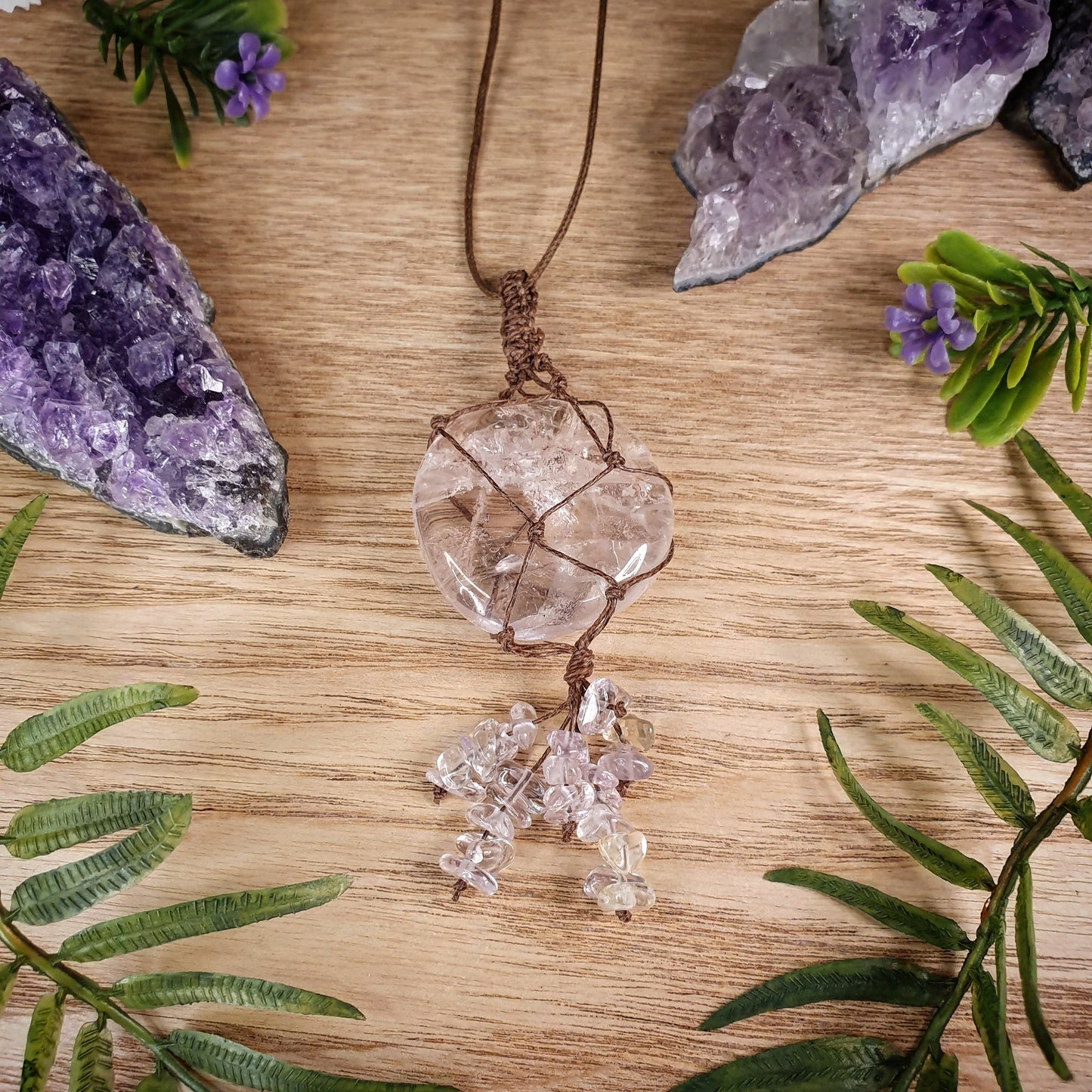 Clear Quartz Macrame (hand06)