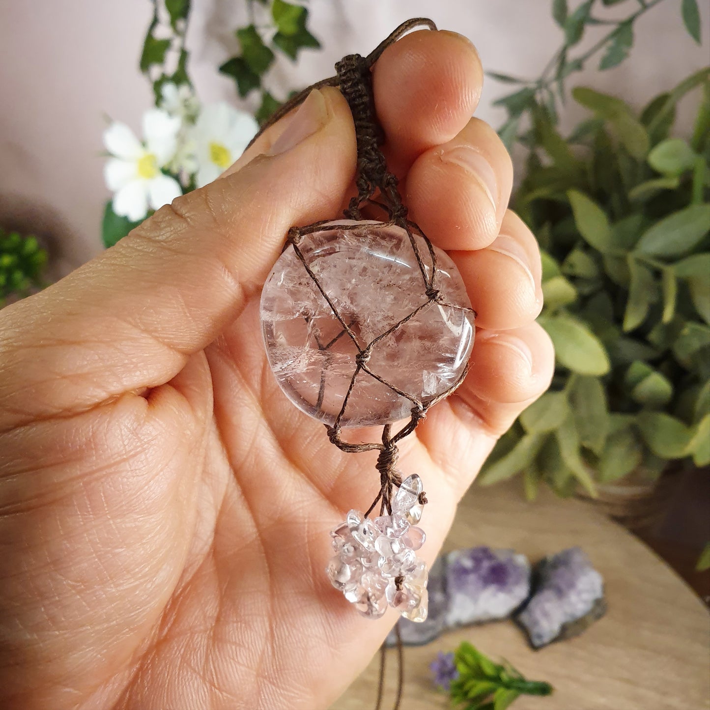 Clear Quartz Macrame (hand06)