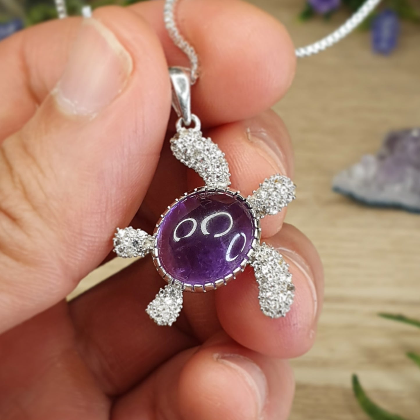Amethyst Turtle Pendant (MX232)
