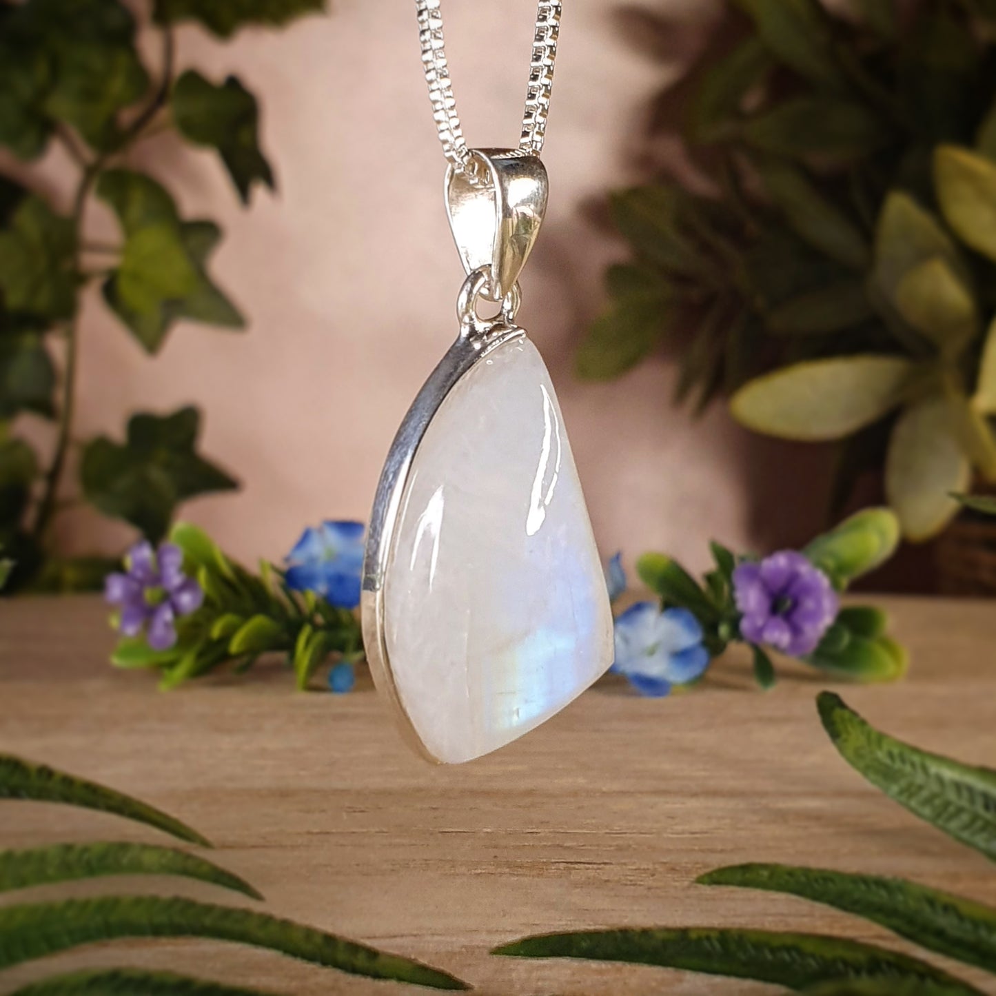 Moonstone Pendant (mx469)