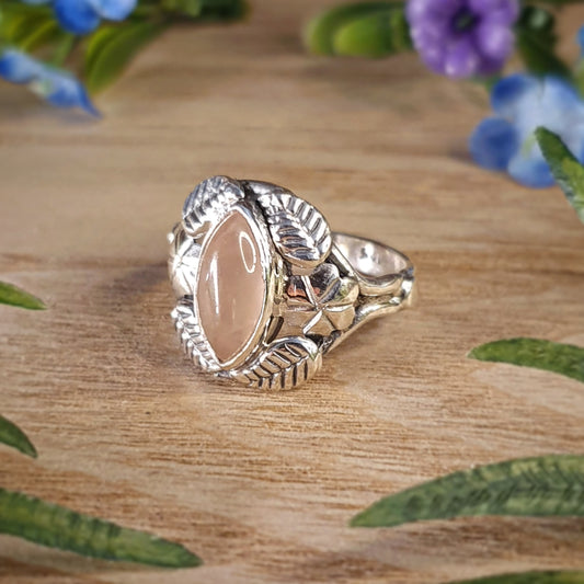 Rose Quartz Ring - Size 8 (mx541)