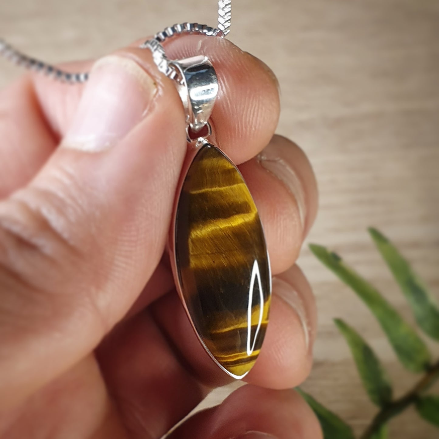 Tiger's Eye Pendant (mx756)