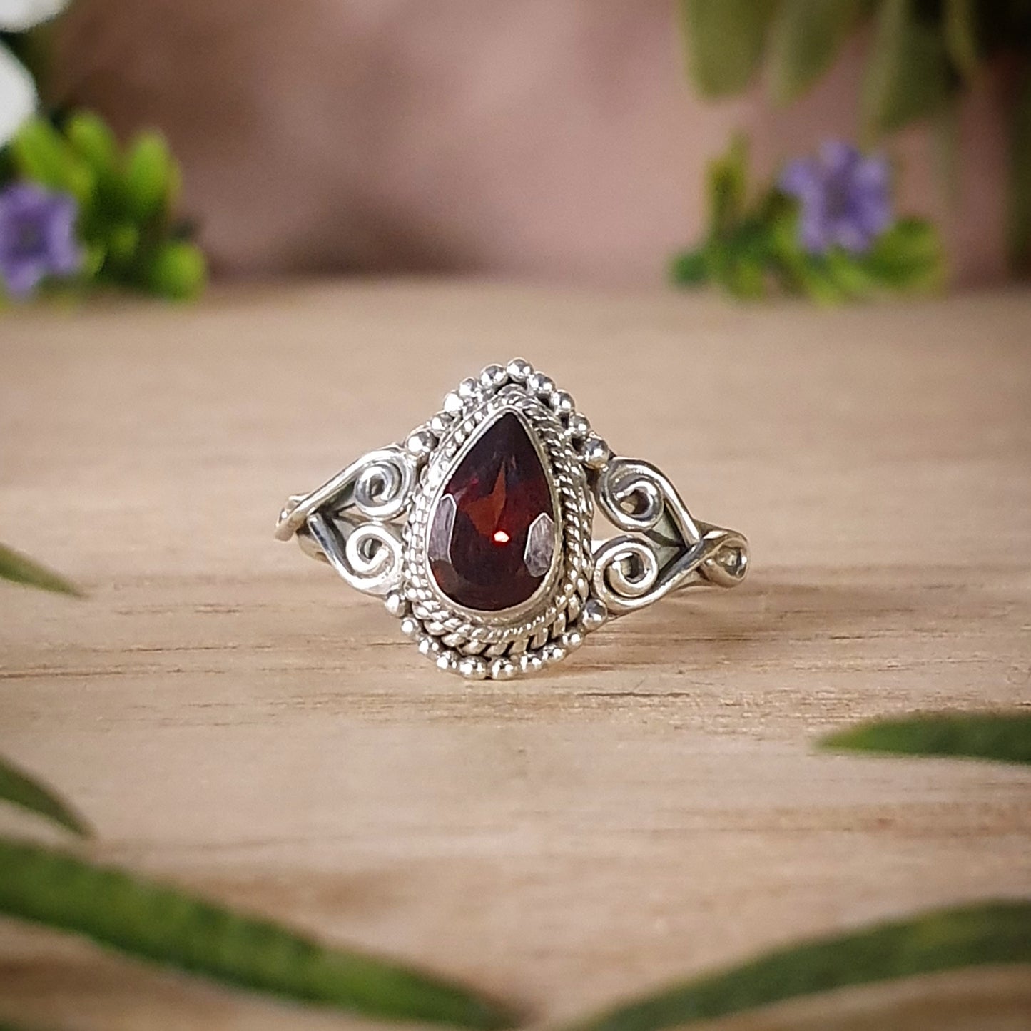 Garnet Ring - Size 7 (mx785)