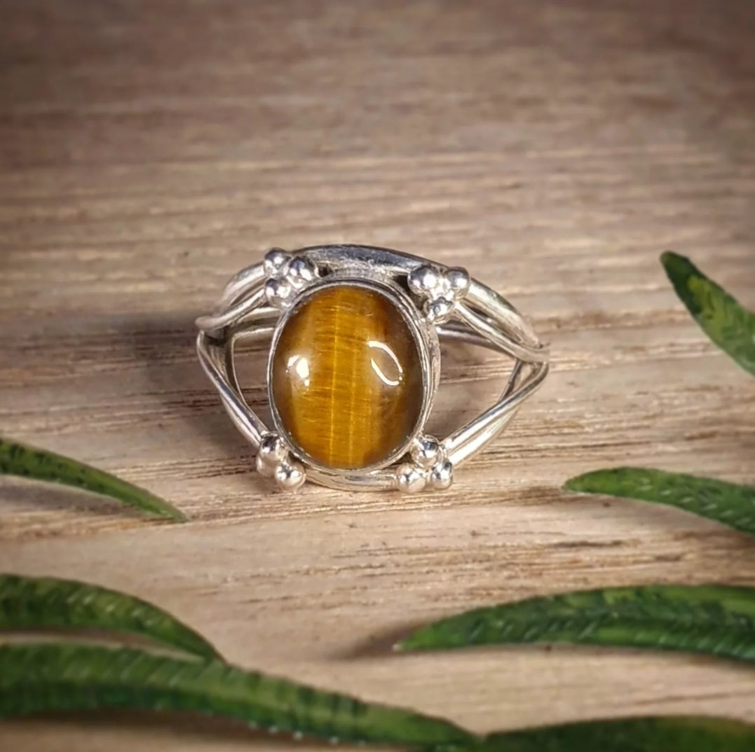 Tiger's Eye Ring - size 7.5 (mx826)