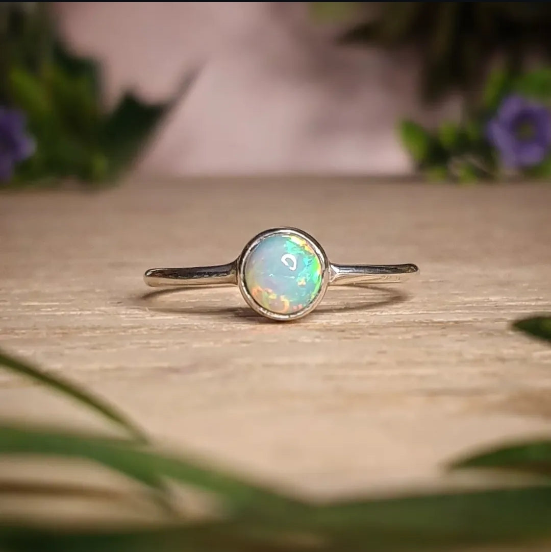 Opal Ring - Size 10 (mx834)