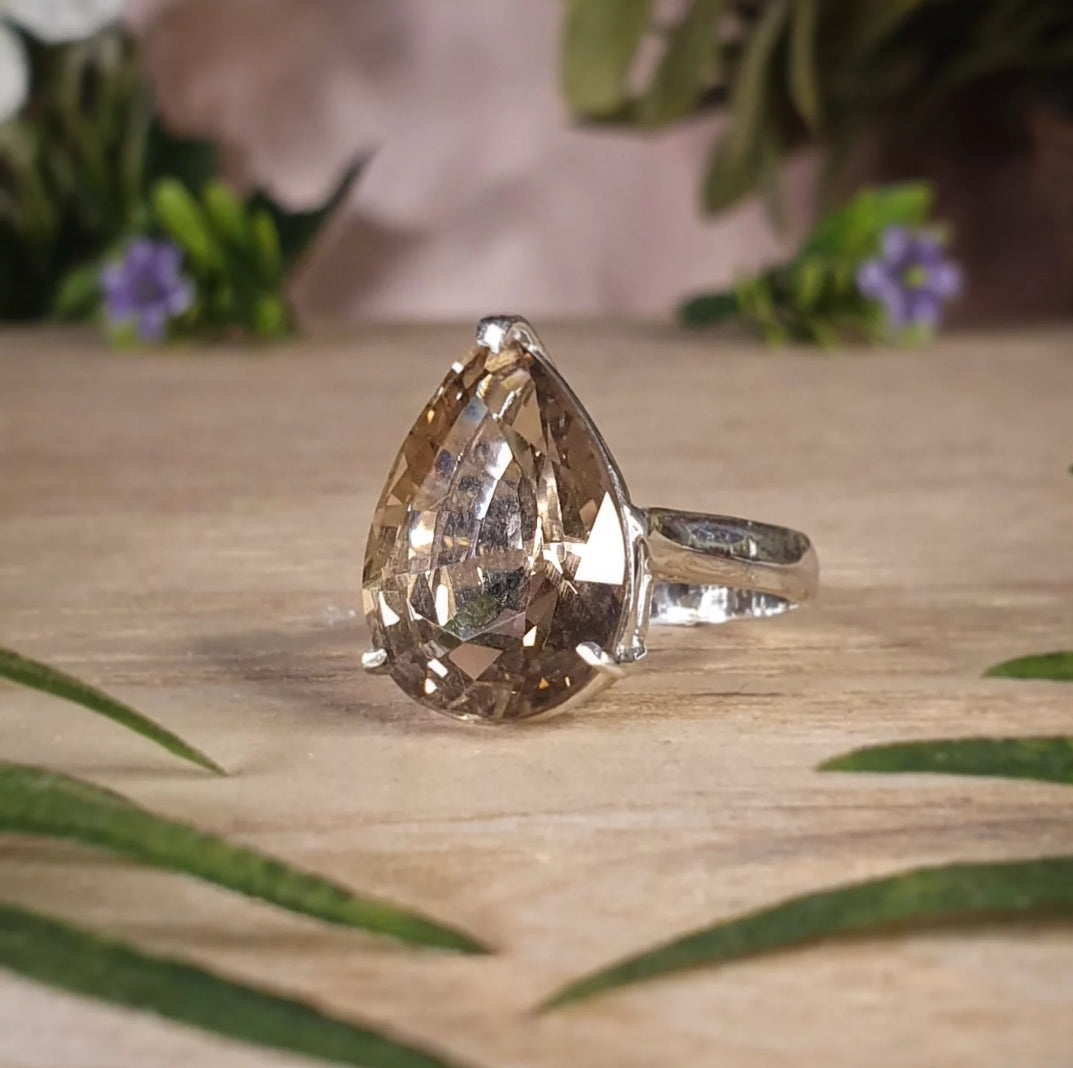 Smoky Quartz Ring - Size 8.5 (mx845)