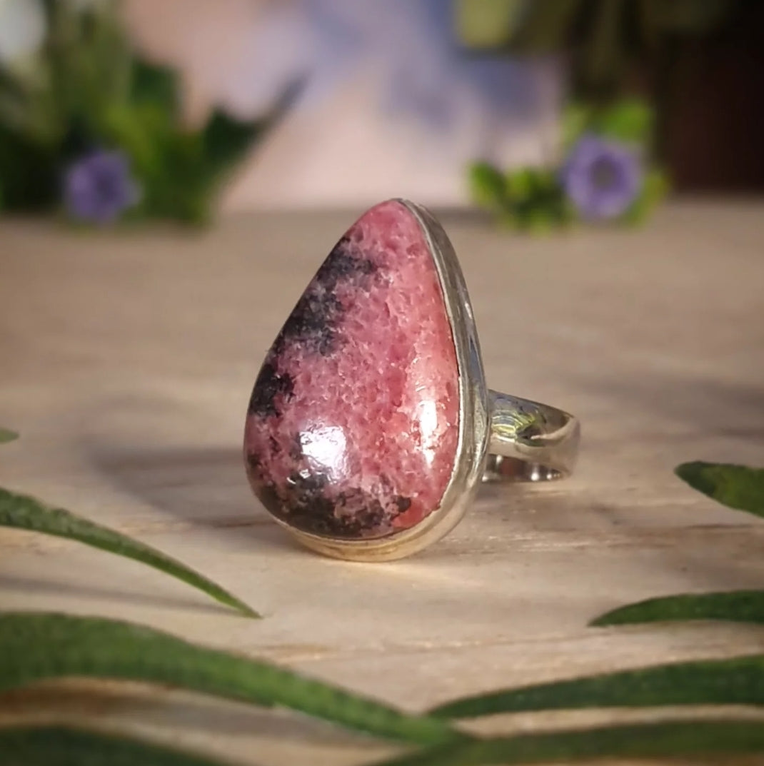 Rhodonite Ring - Size 8.5 (mx846)