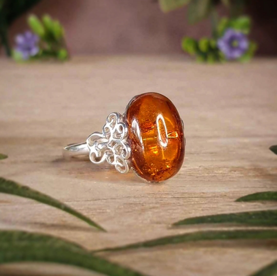 Amber Ring - Size 7 (mx871)