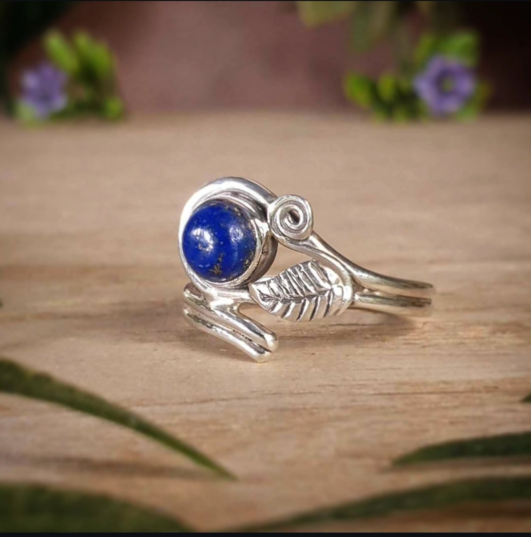 Lapis Lazuli Ring - Size 7.5 (mx870)
