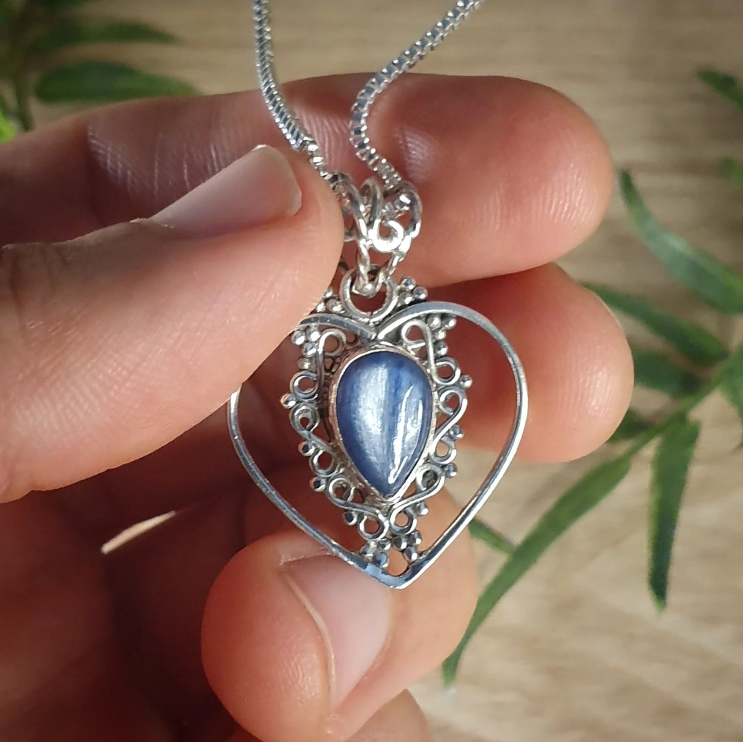 Blue Kyanite Pendant (mx859)