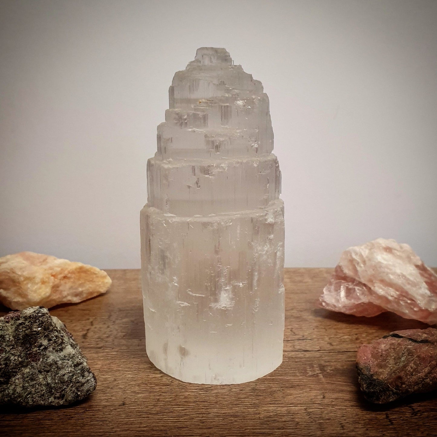 Selenite Tower - Medium (seltowmed01)