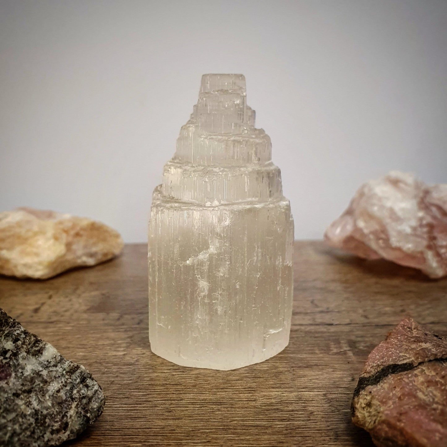 Selenite Tower - Small 01 (seltowsmall01)
