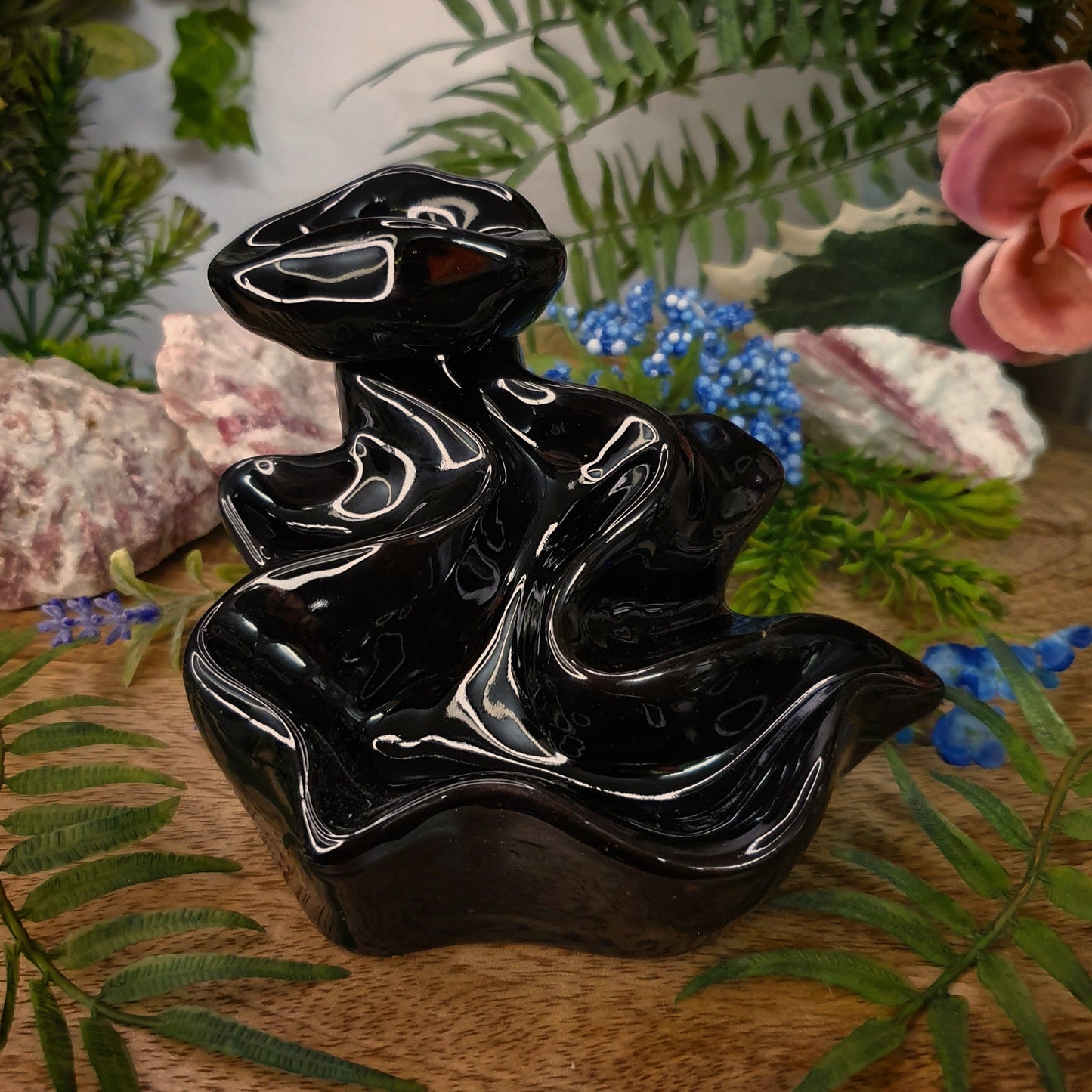 Incense Burner (Stream Design) (uses backflow cones) (Bak05)