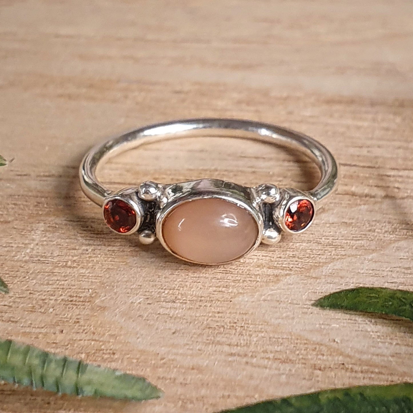 Peach Moonstone Ring - Size 8.5/R (ZX483)