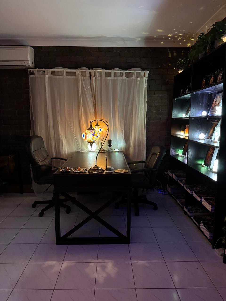 Tarot Readings, Reiki & Tuition with Lily