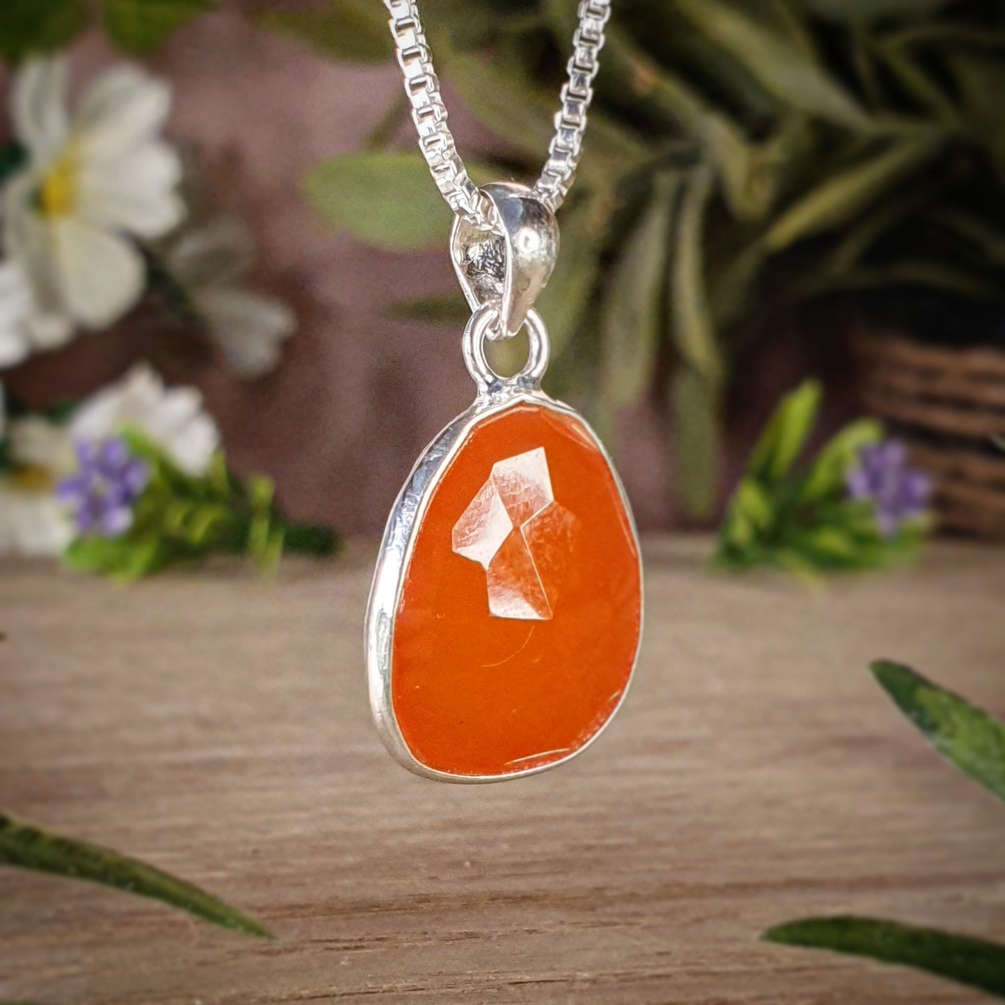 Carnelian Pendant (mx612)