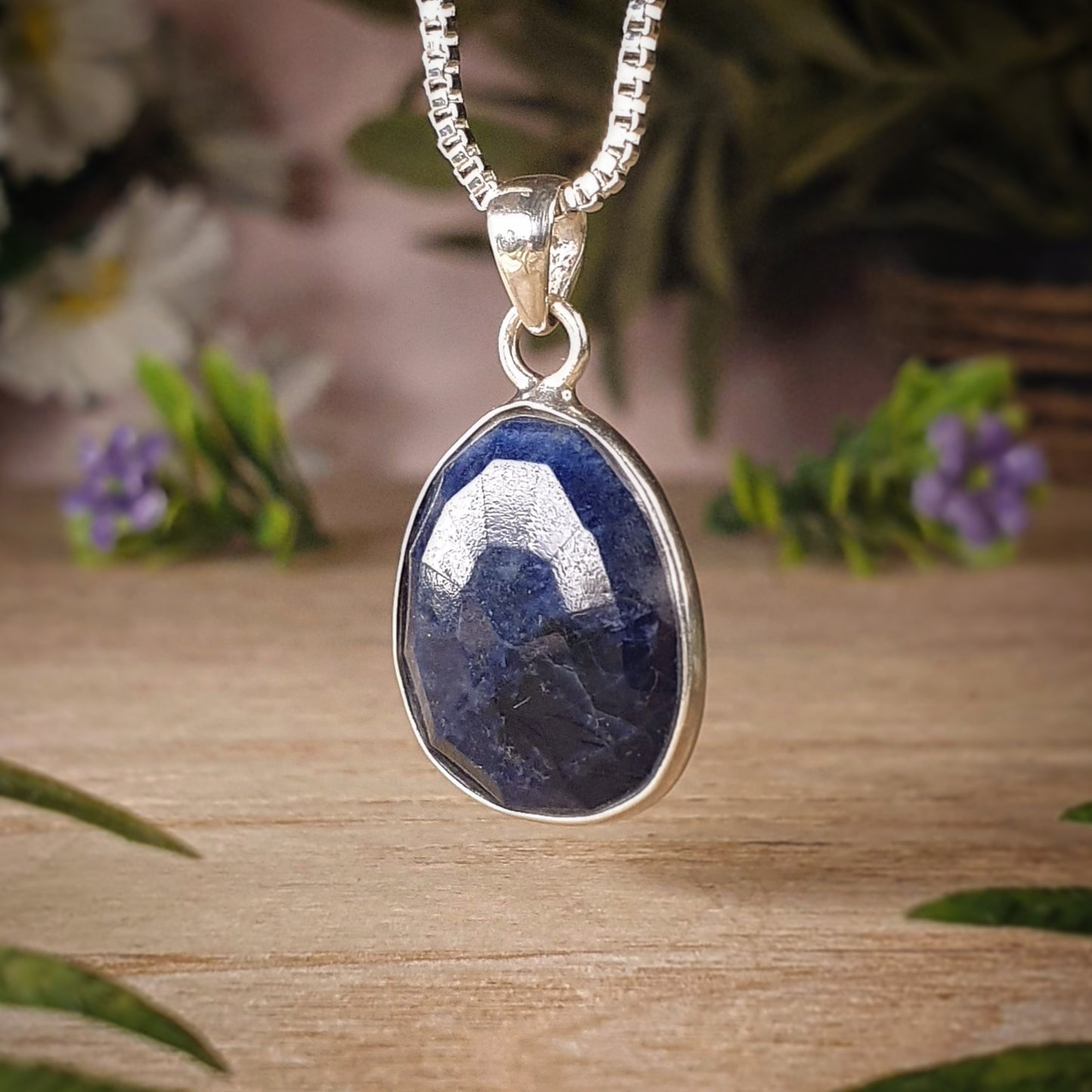 Sapphire Pendant (mx650)