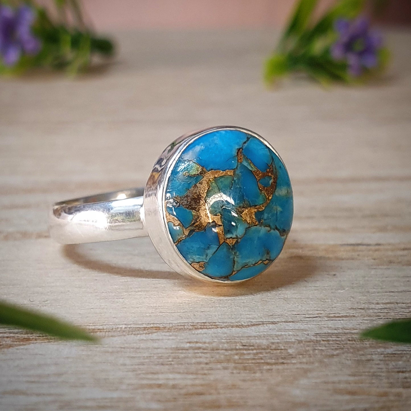 Turquoise Ring - Size 9.5 (mx690)