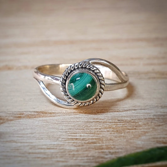 Malachite Ring - Size 6 (mx692)