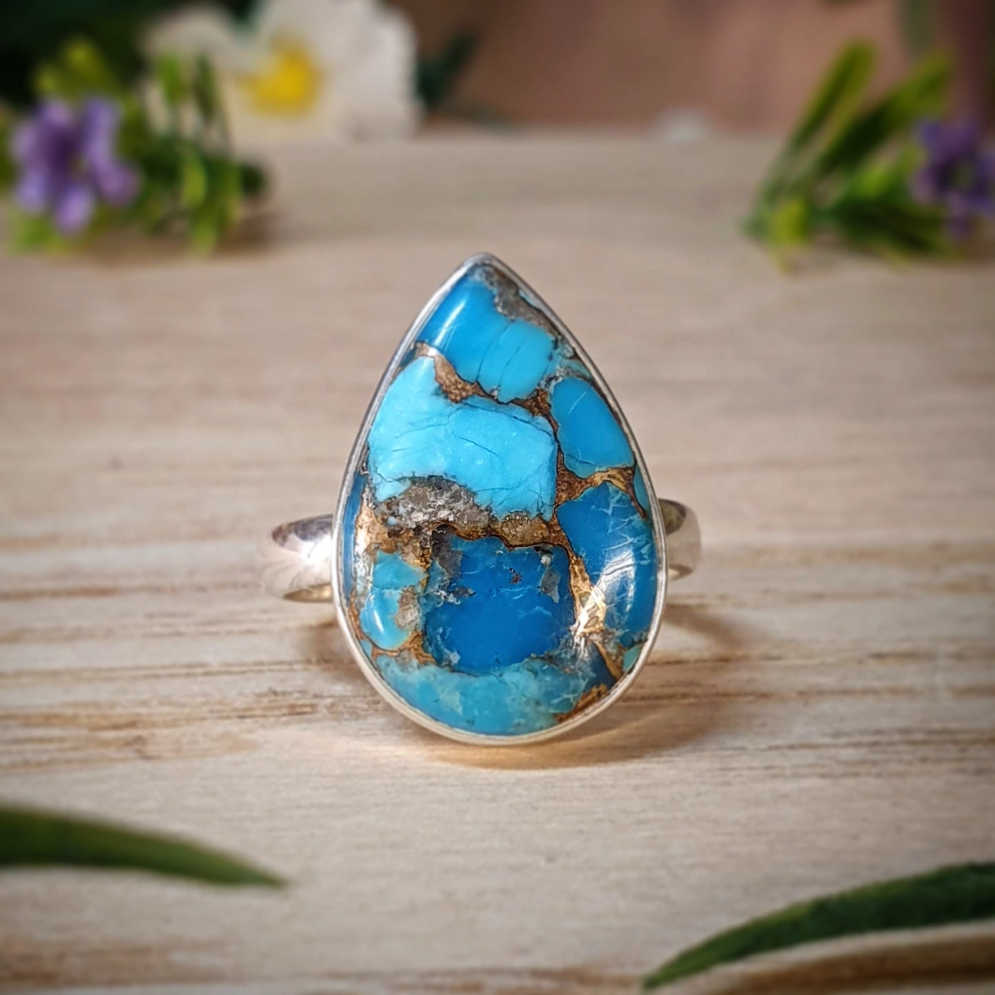 Turquoise Ring - Size 7.5 (mx691)