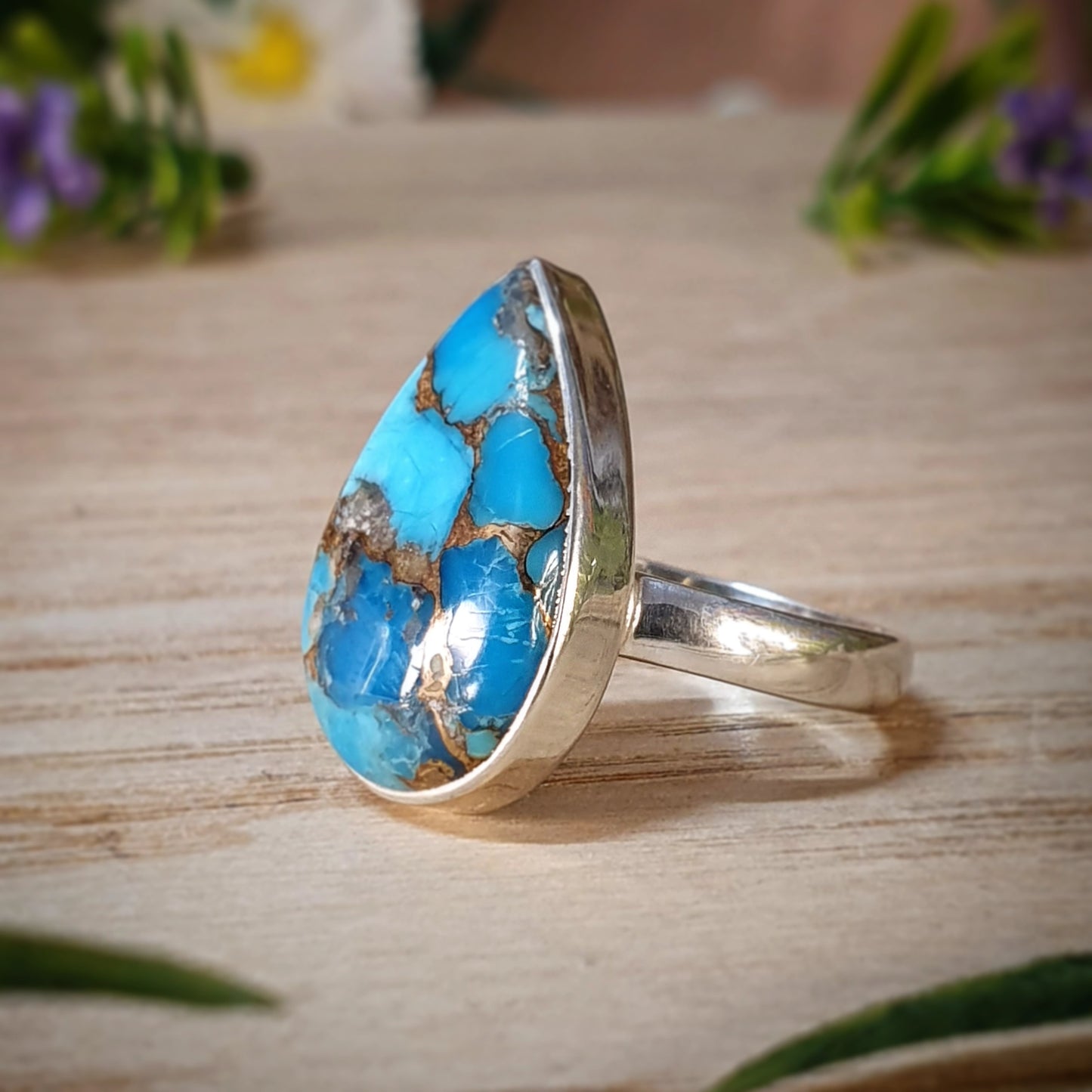 Turquoise Ring - Size 7.5 (mx691)