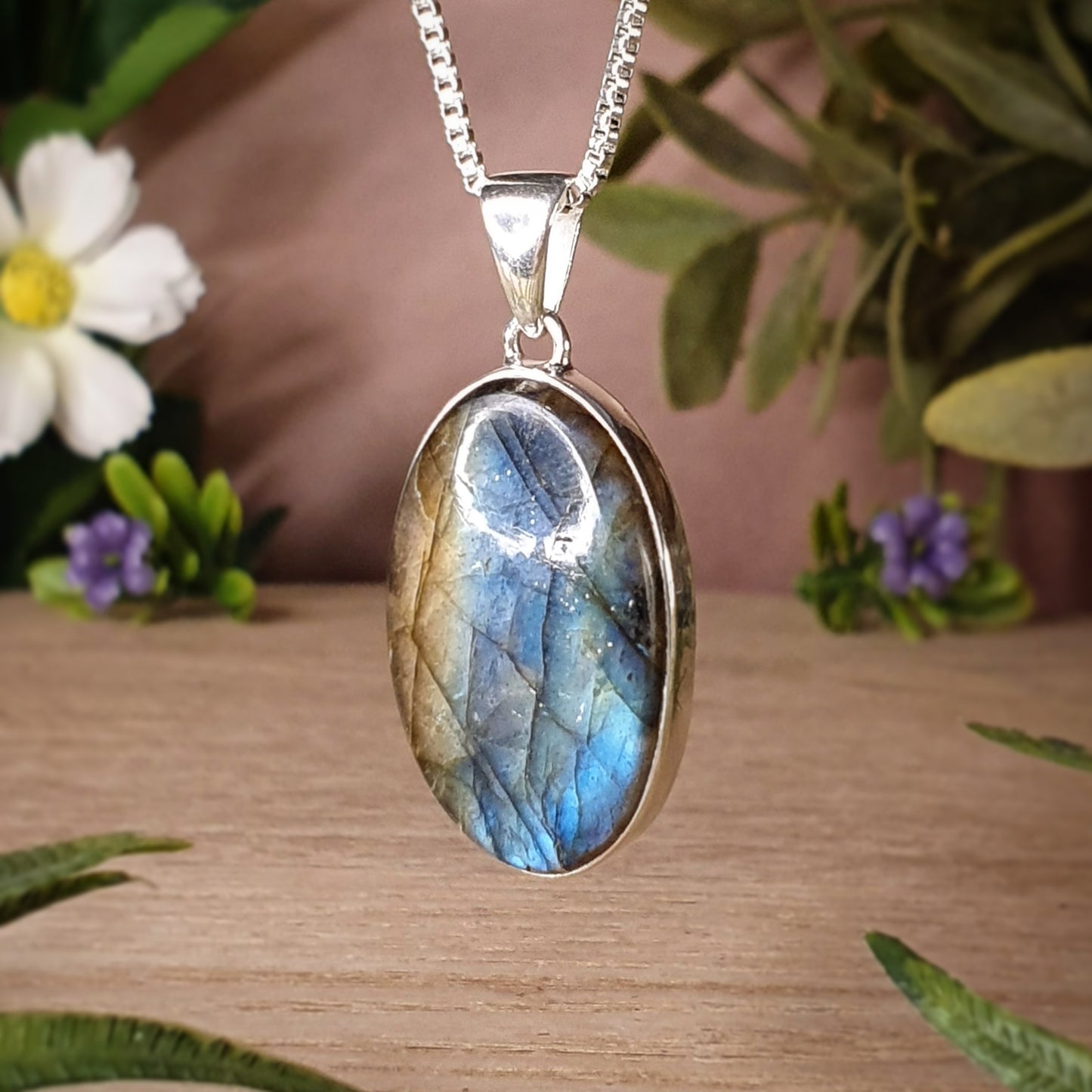 Labradorite Pendant (mx765)