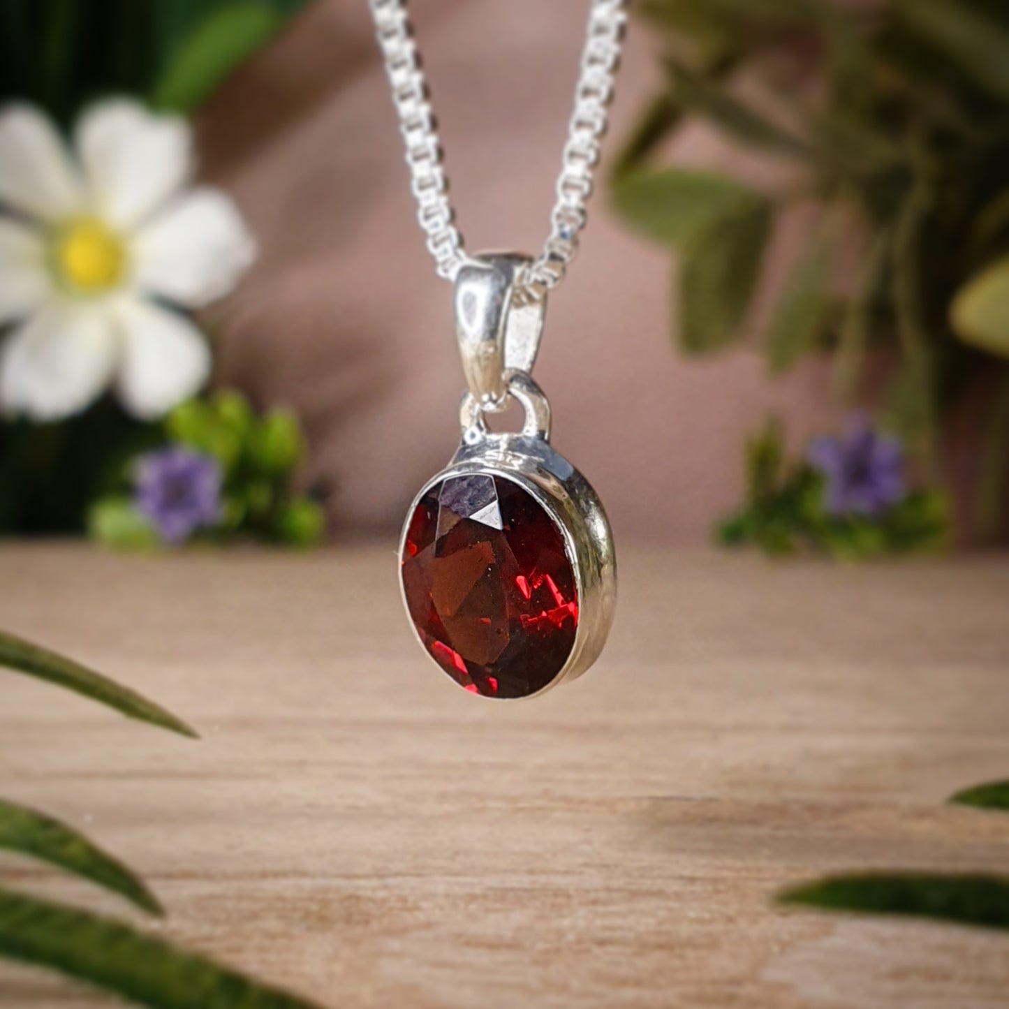 Garnet Pendant (mx767)