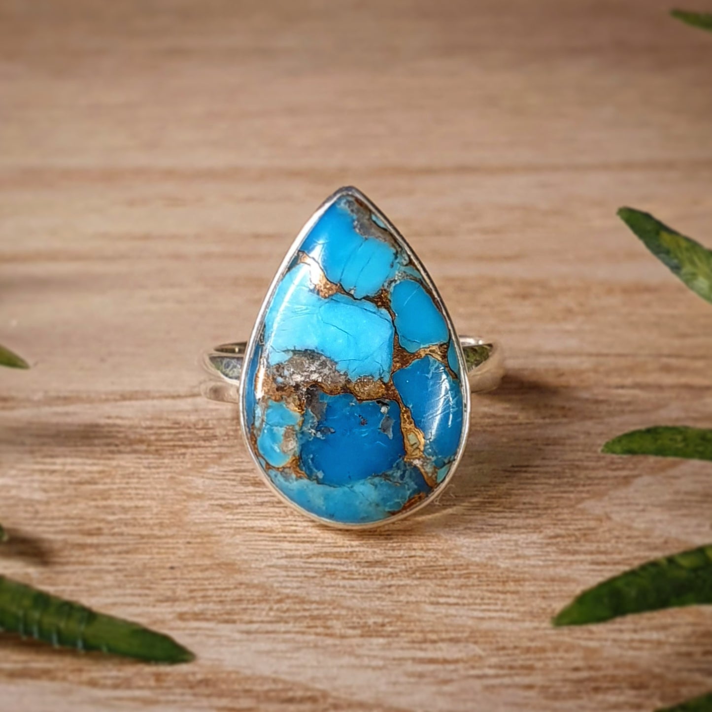 Turquoise Ring - Size 7.5 (mx691)