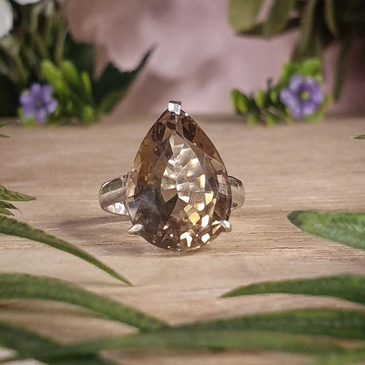 Smoky Quartz Ring - Size 8.5 (mx845)