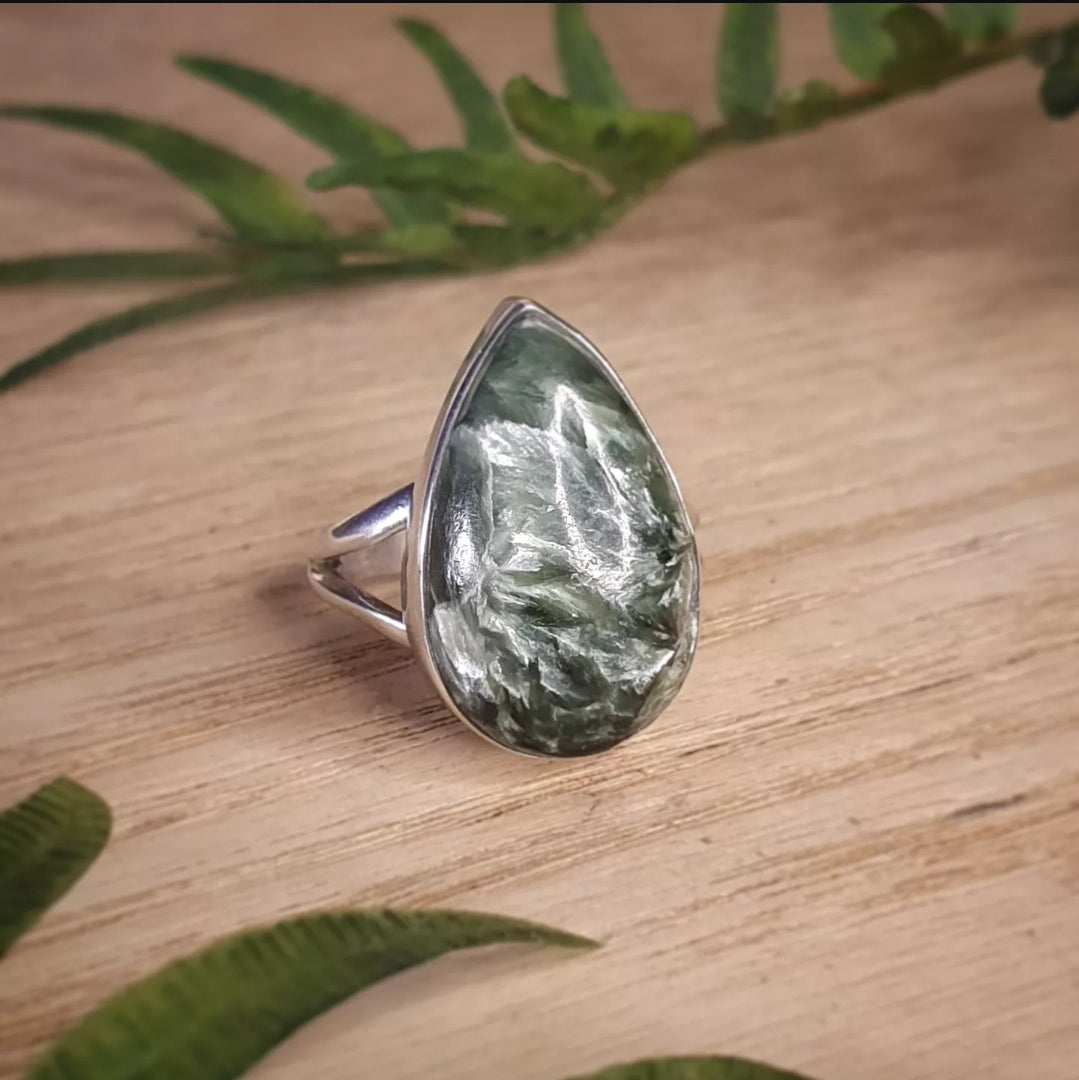 Seraphinite Ring - Size 8 (mx853)