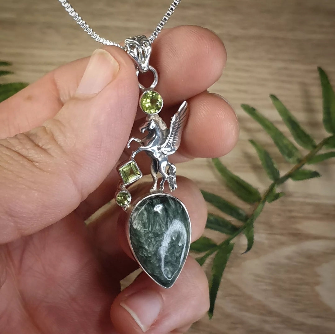 Seraphinite, Peridot Pendant (mx875)