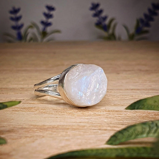 Moonstone Ring - Size 7 / O (ZX046)