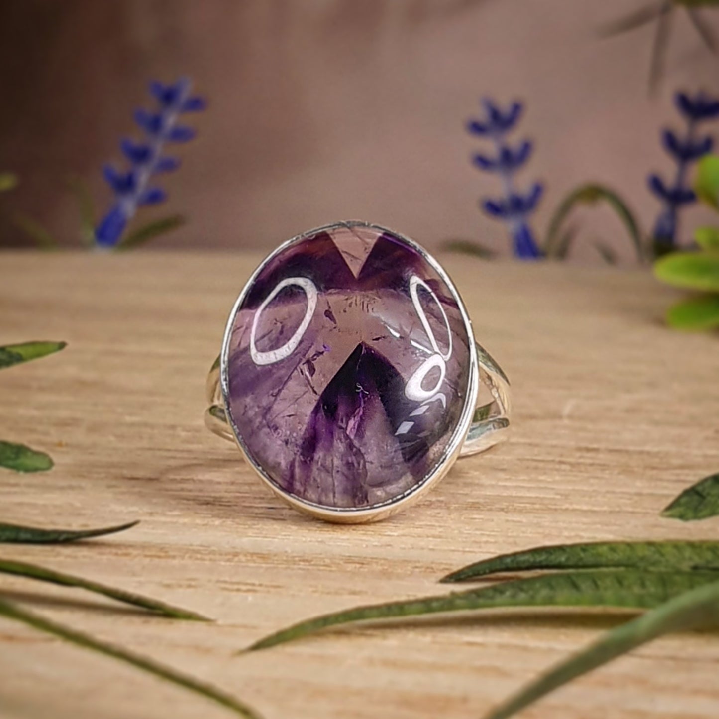 Amethyst Ring - Size 9 / S (ZX226)