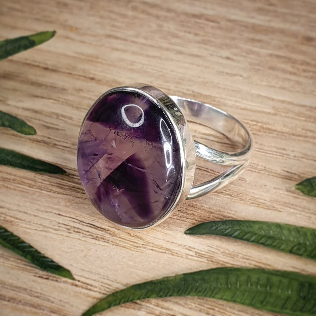 Amethyst Ring - Size 9 / S (ZX226)